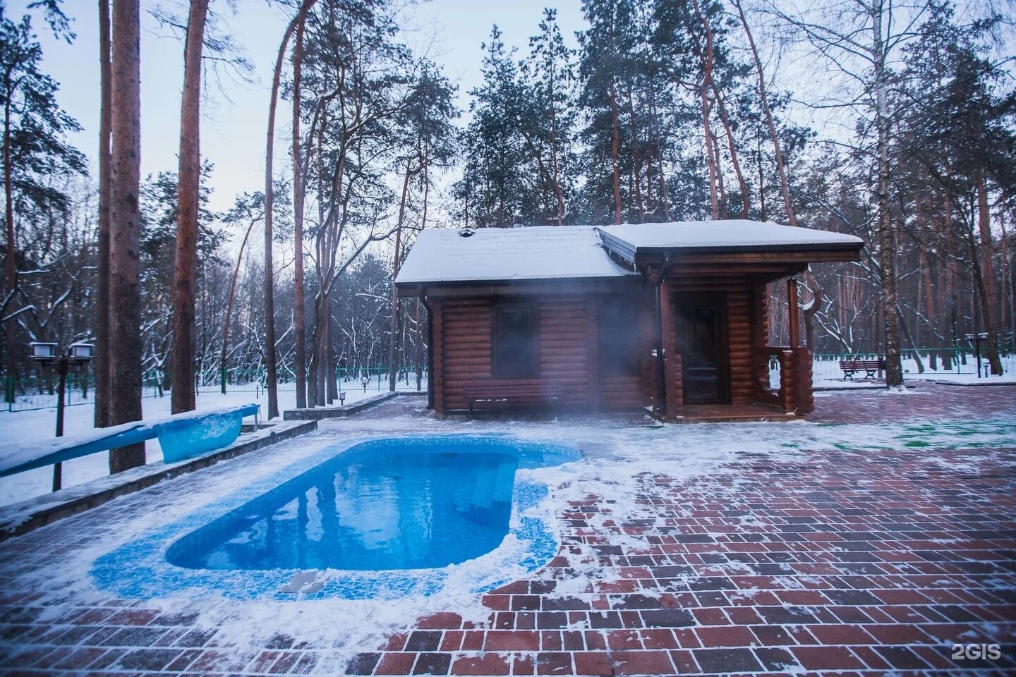 Парк-отель европа волчанская ул. Платинум джин в белгороде. Парк отель европа белгород. Волчанская 292б белгород. Европа парк белгород.