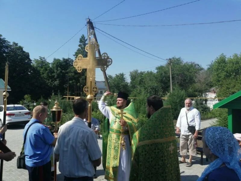 Расписание таганрог матвеев курган на сегодня. Матвеев Курган Таганрог. Храмовый праздник.