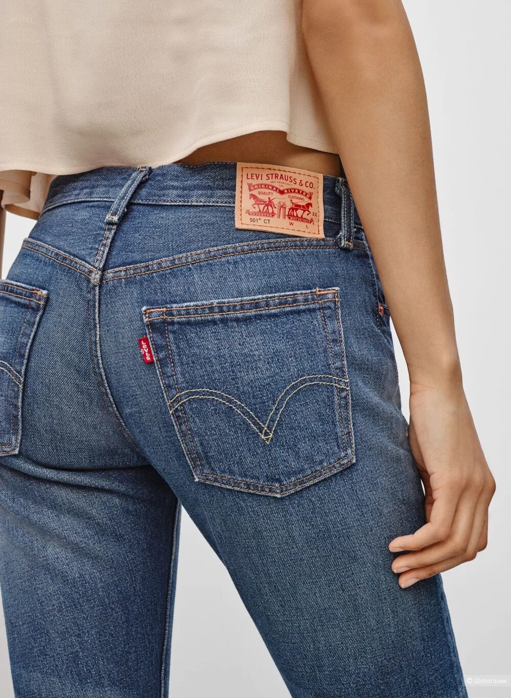 Лев ис. Джинсы Levi Strauss 501. Джинсы левайс 529 женские. Levi Strauss 501 s женские. Реклама левайс джинсы 501.