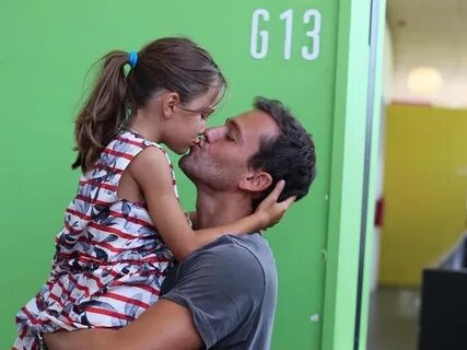 Pedro Teixeira mima a filha 