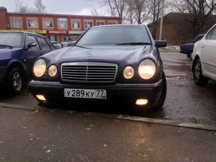 Туманки w210