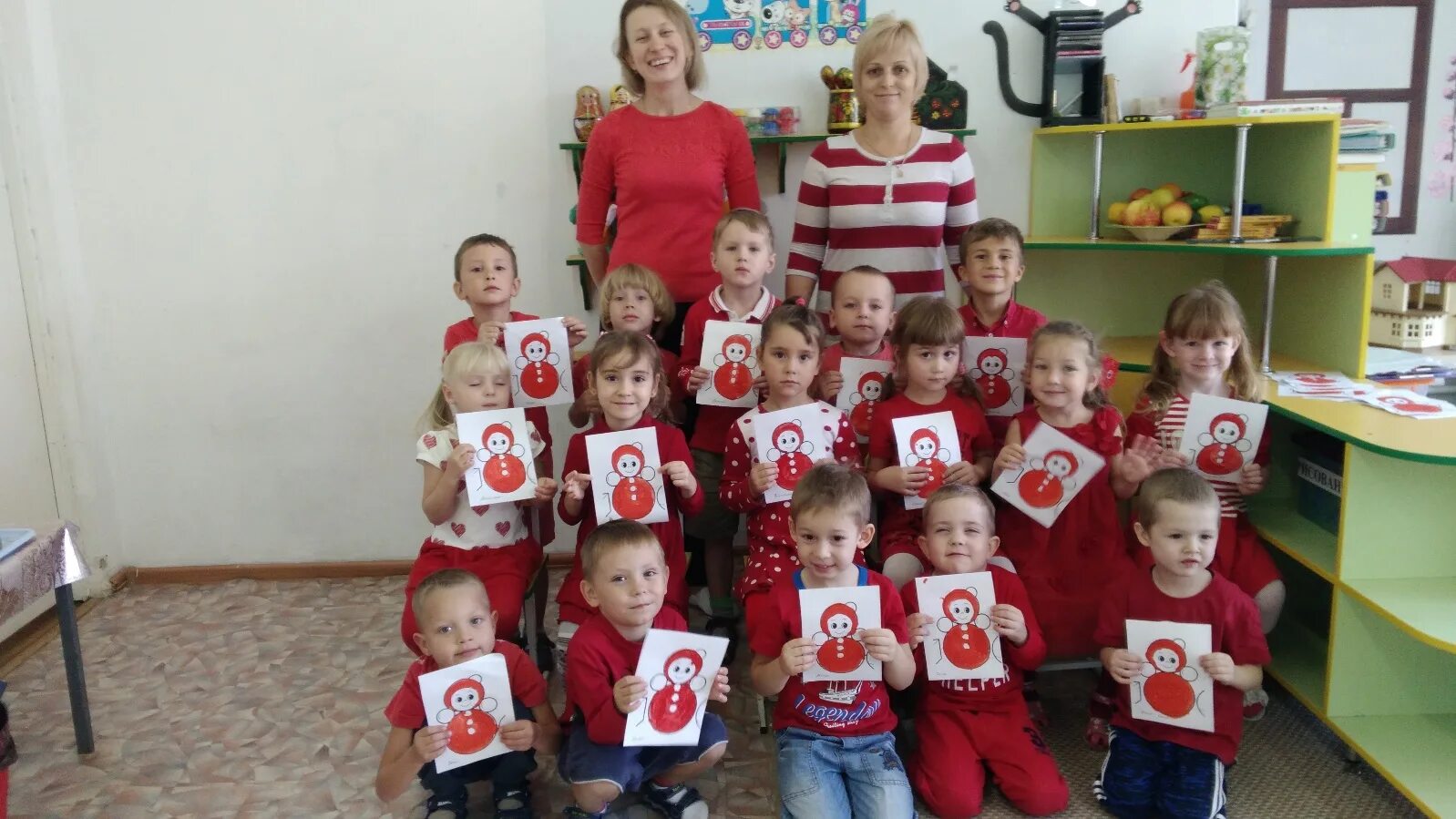 Неделя цветов в детском. Разноцветная неделя в доу. разноцветная неделя в детском саду старшая группа. цветная неделя в детском саду. цветная неделя в детском саду красный.