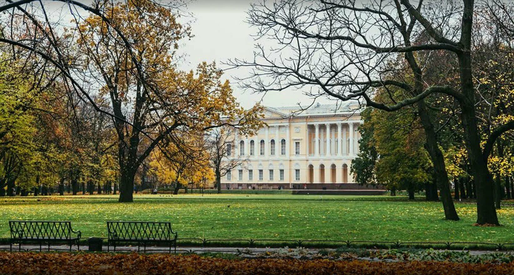 Михайловский парк в Санкт-Петербурге. Русский музей Михайловский сад. Летний Михайловский сад Питер. Михайловский дворец в Санкт-Петербурге сад.