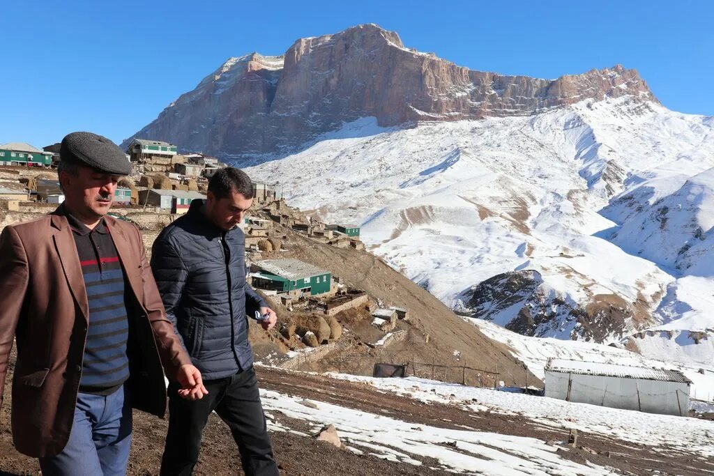 Погода в усухчае на 10. Село Куруш Докузпаринский район. Куруш Докузпаринский район туристы. Усухчай. Фото Усухчай.