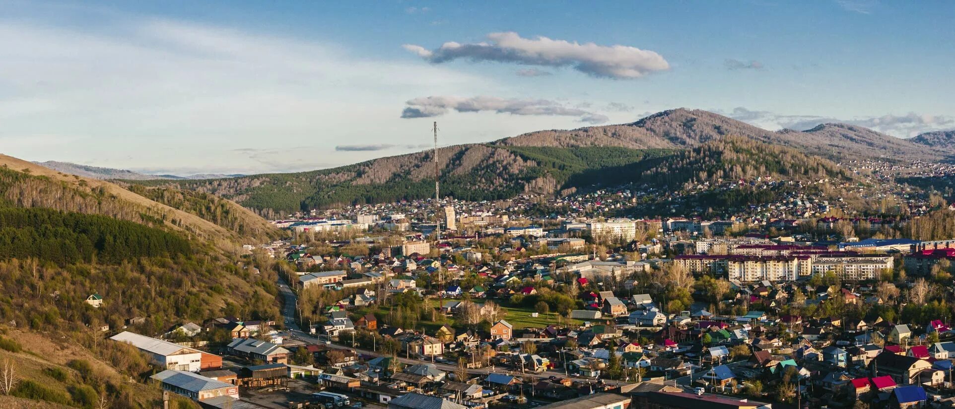 Горно алтайск сайт города. Горно Алтайск 1999. Город Горно-Алтайск. Республика Алтай столица. Республика Алтай столица город Горно-Алтайск.