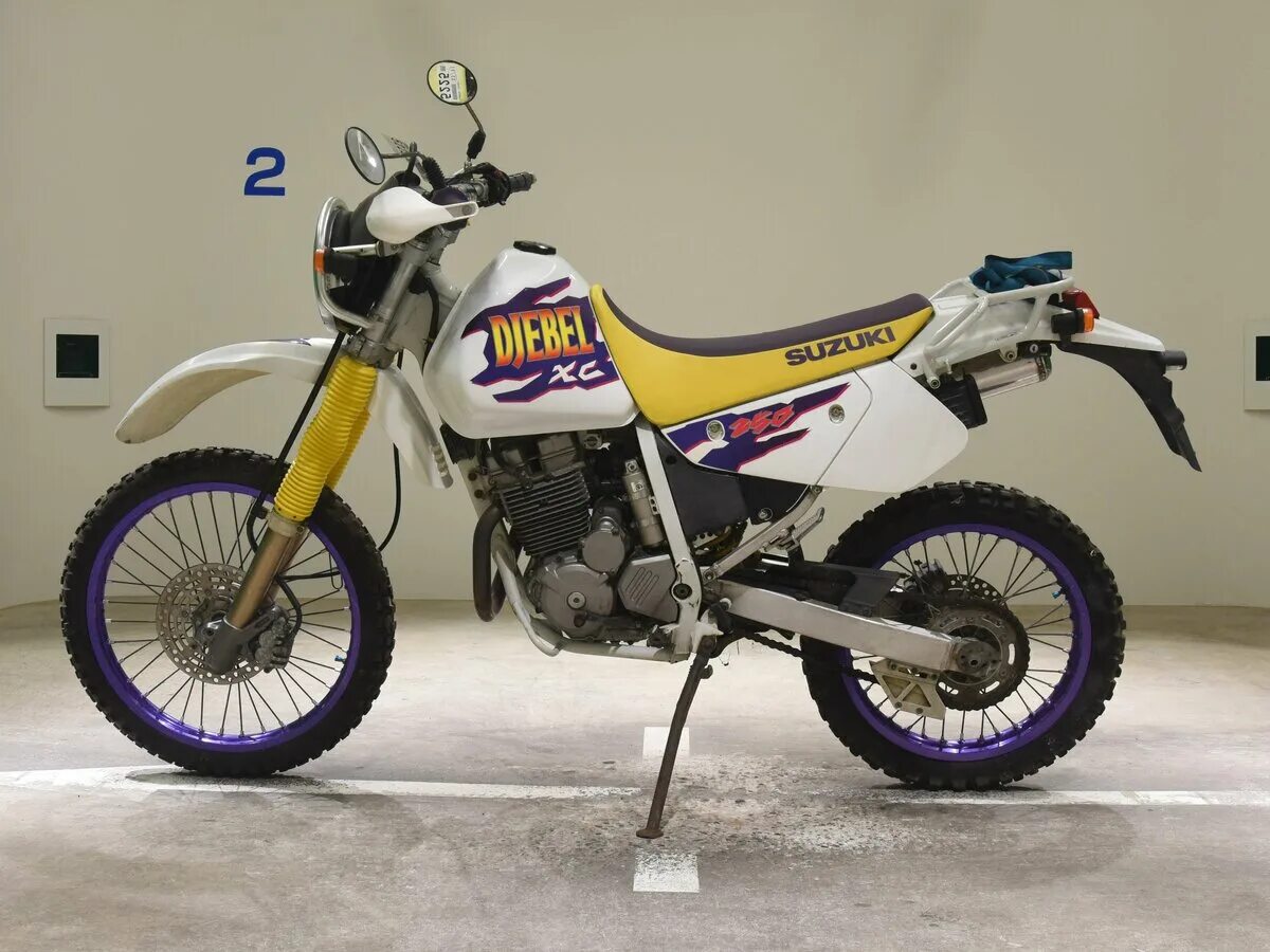 Джебель 250 купить. Suzuki Djebel 250 XC. Сузуки Джебель 200. Suzuki Djebel 250 XC 1996. Suzuki Djebel 250 GPS.