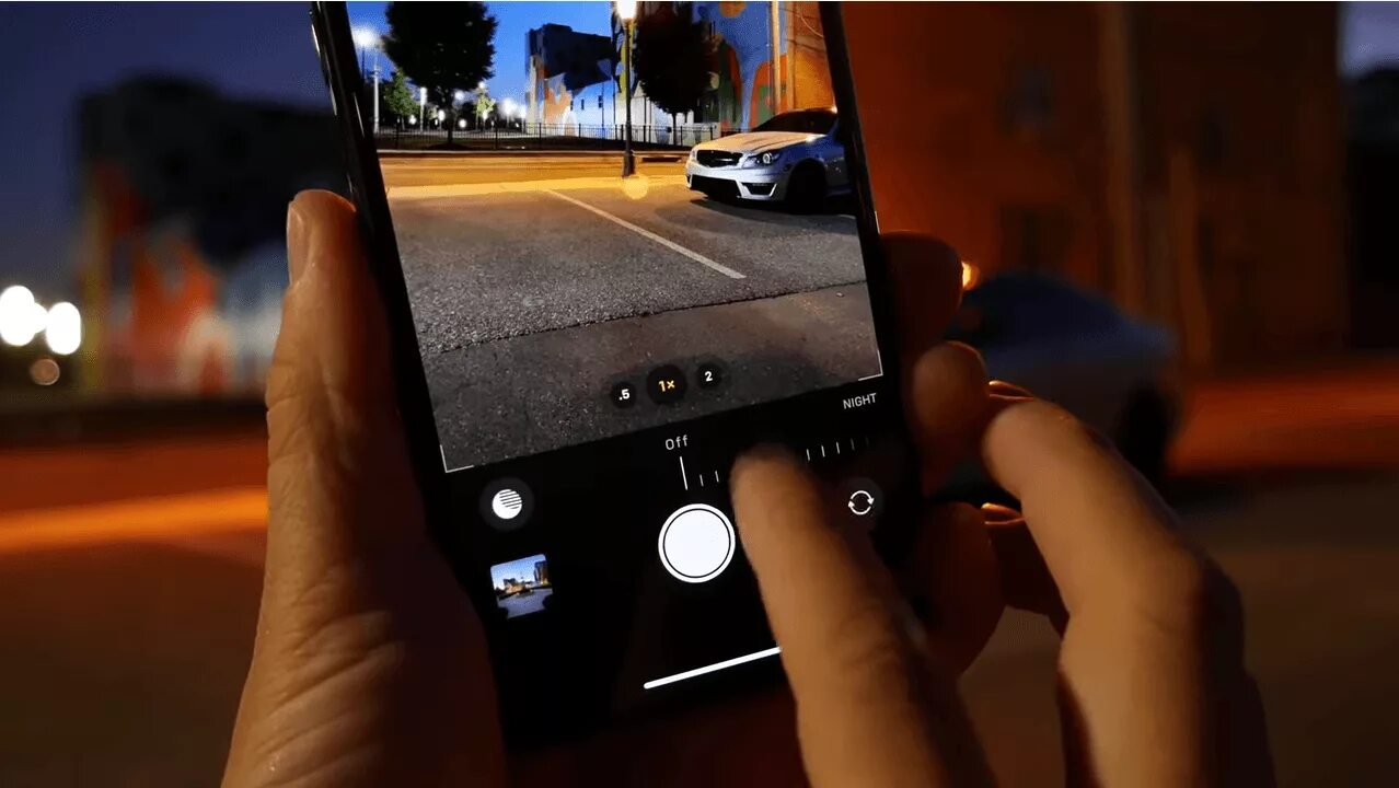 Скрыто снимать видео на телефоне. Айфон 13 Промакс ночная съемка. Ночной режим айфон 11. Iphone 13 Pro Max приложение камера. Ночная камера айфон 11.