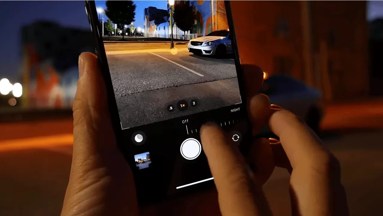 Телефон айфон ночью. Айфон 13 Промакс ночная съемка. Ночной режим айфон 11. Iphone 13 Pro Max приложение камера. Ночная камера айфон 11.