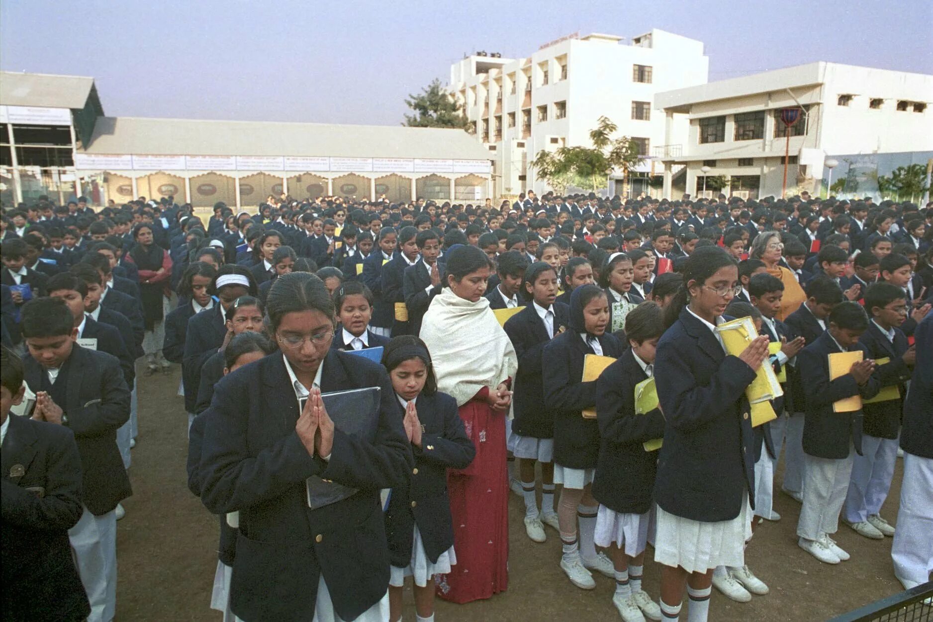 Your school big. Школа Монтессори. Лакнау. Индия. Школа Индии Лакхнау. Самая большая школа в Индии. Школе Монтессори в Лакхнау.