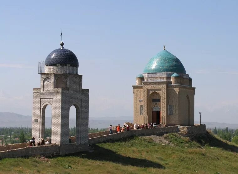 Мавзолей Тектурмас. Архитектурный комплекс Тектурмас. Тектурмас Тараз. Тектурмас Тараз мавзолей Караханидов.