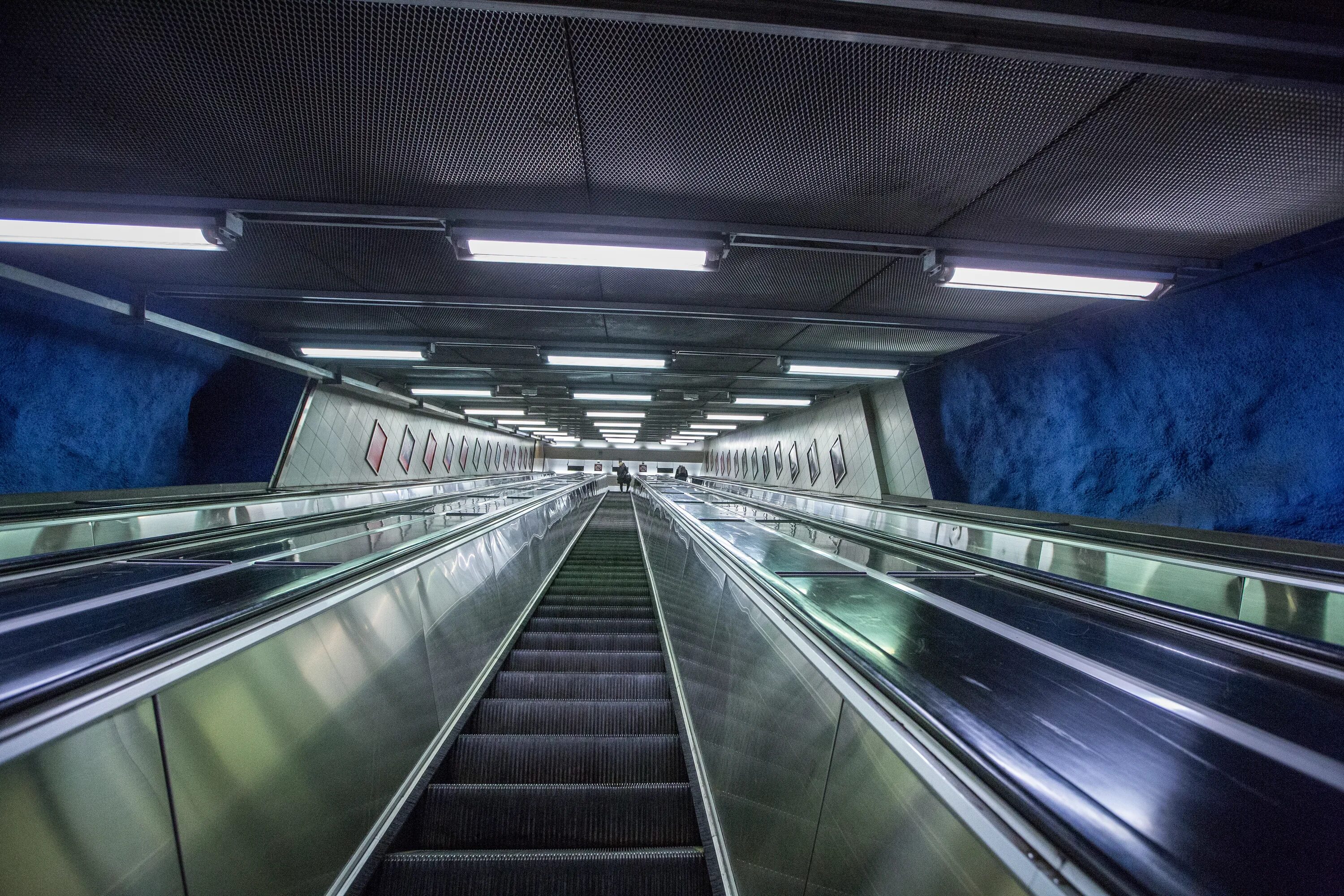 Еж-3 вагон метро. Станция t-centralen в стокгольме. Схема московского метрополитена. Метро торонто поезда. T me metro.