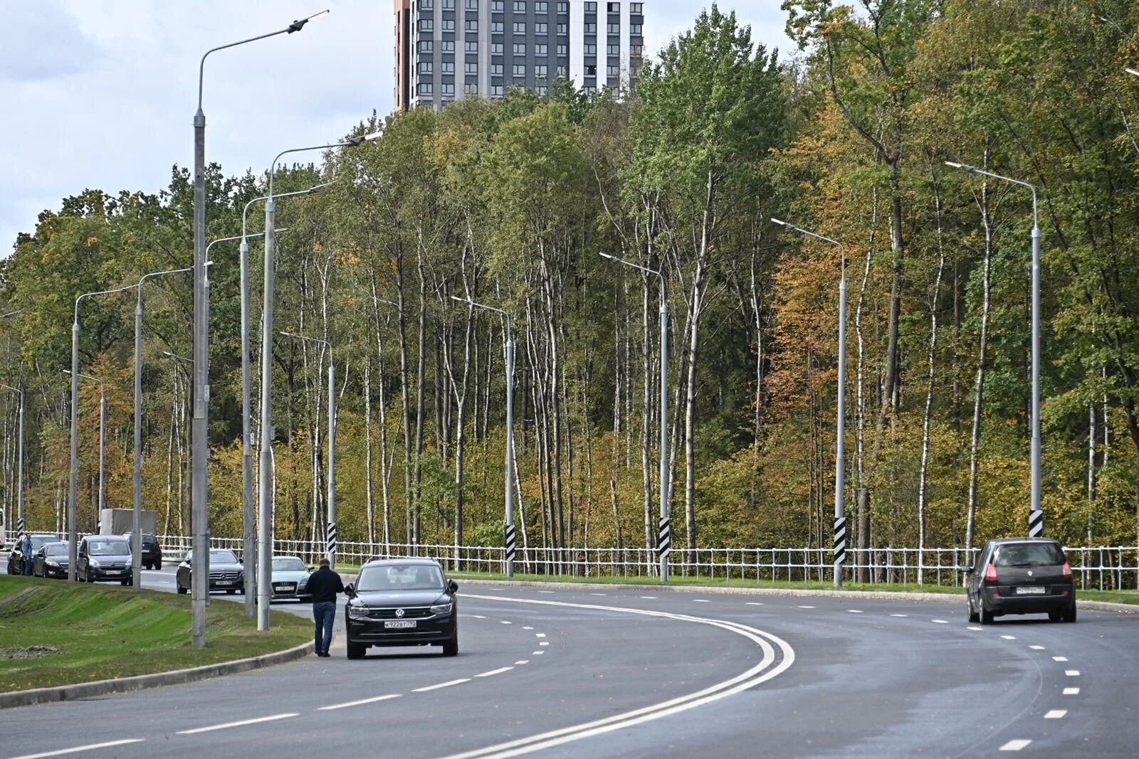 Калужская шоссе 42. Новая дорога Кленовское поселение. Подъездная дорога к пожарному депо на 6 машиномест, поселок Киевский. Логовое шоссе раньше. Дорога до Москвы по Киевскому шоссе 10.05.2022.