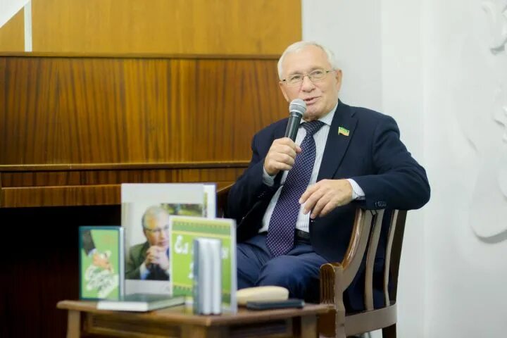 Валеев абрар зайдуллович казань. Разил вәлиев. Разил вәлиев. Разил вәлиев. Разил вәлиев.
