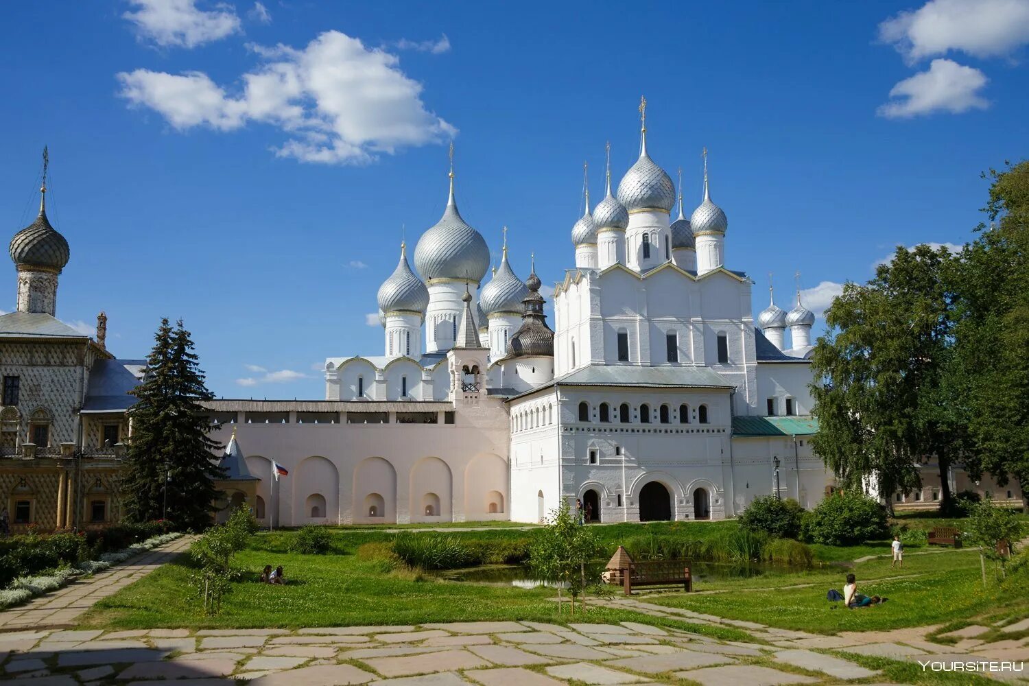 Ростов лучшее великий. Ростовский Кремль Ростов Великий. Ростовский Кремль (музей-заповедник). Ростовский Кремль 2021. Ростов Великий Ростовский Кремль достопримечательности.