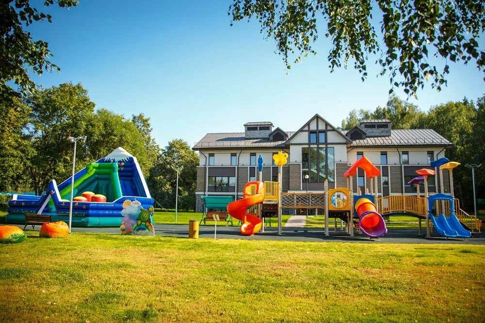 Клуб подмосковная слобода. Отель в подмосковье с детьми недорого. Отель в подмосковье с детьми недорого. Гостиница планерная химки. Отель в подмосковье с детьми недорого.