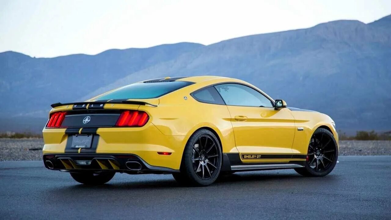 Мустанг длина. Ford mustang 1965 blueprint. Ford мустанг 2011. Мустанг длина. Форд мустанг гт 2011.