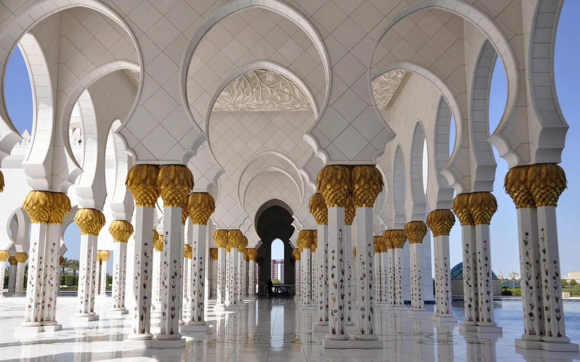 Иран арабские эмираты. Мечеть шейха Зайда Абу-Даби. Абу-Даби мечеть шейха Зайеда. Дворец шейха Зайда в Абу-Даби. Мечеть в Дубае Абу Даби.