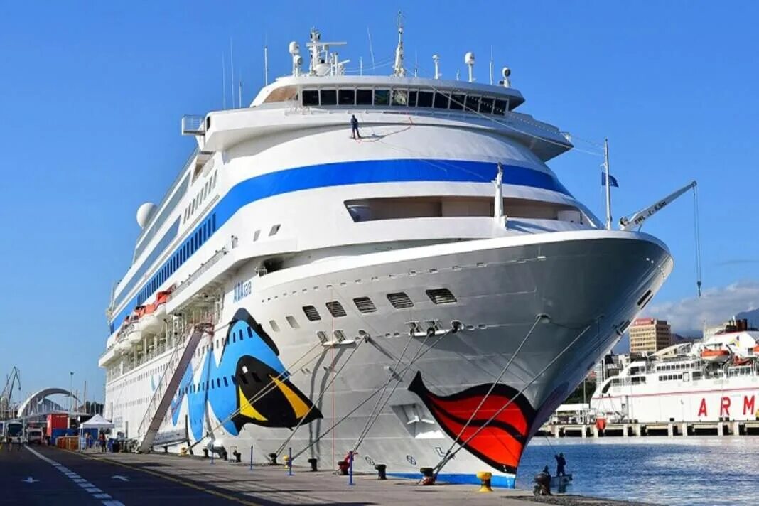 Корабль астория гранд сочи. Astoria grande судно сочи. Astoria grande 2023 круиз. Лайнер сочи турция круизный 2022 astoria grande. Инфофлот круизы 2023.