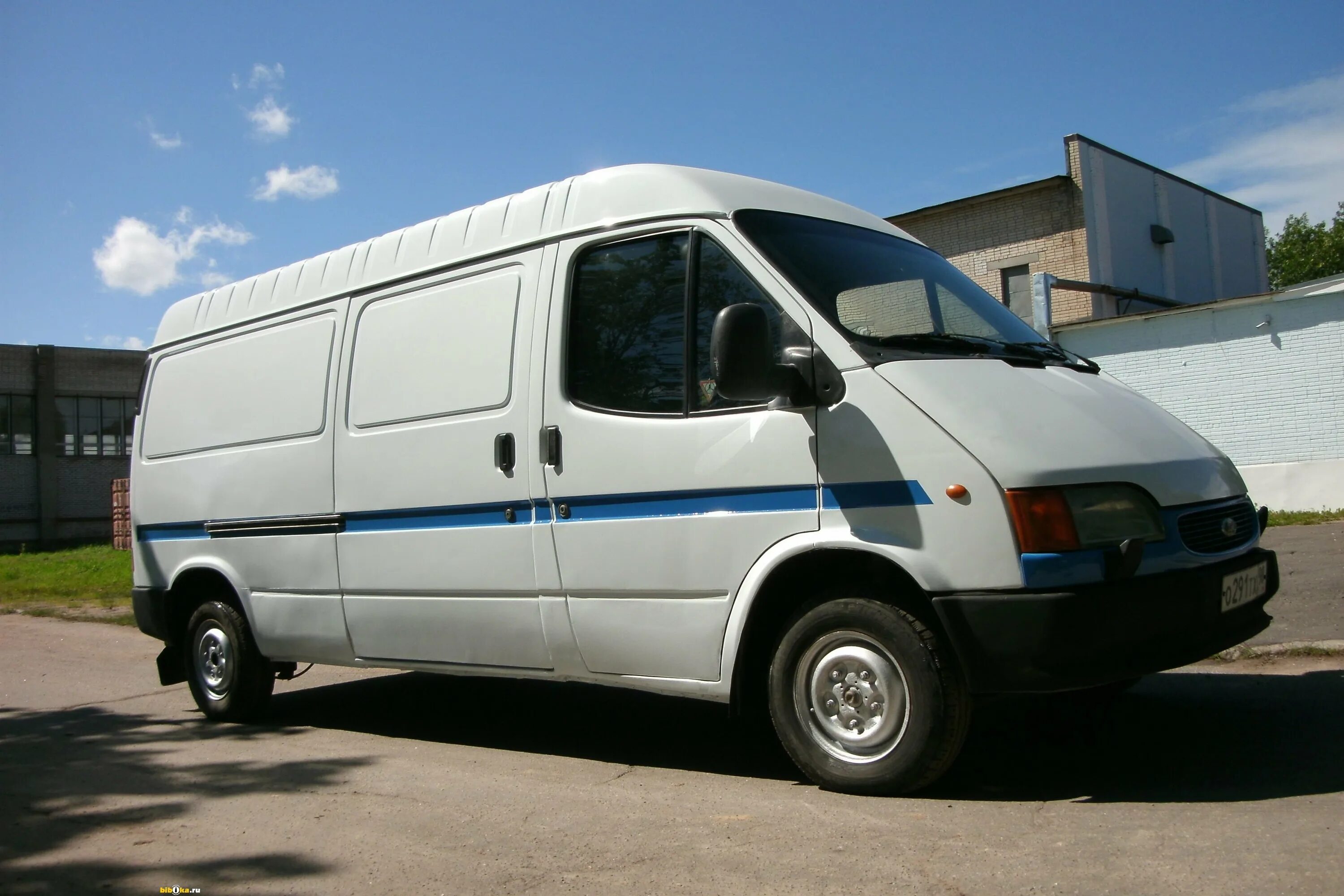 Ford Transit 1997. Форд Транзит 1997г. Альковный Форд Транзит 1997. Ford Transit 1997 длиннобазный.