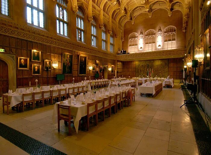 Dining hall. Кембридж университет столовая. Трапезная внутри. King William's College.