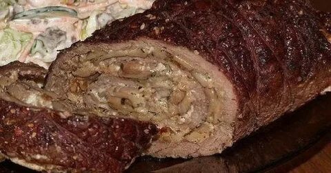 Рулет свиной с курицей