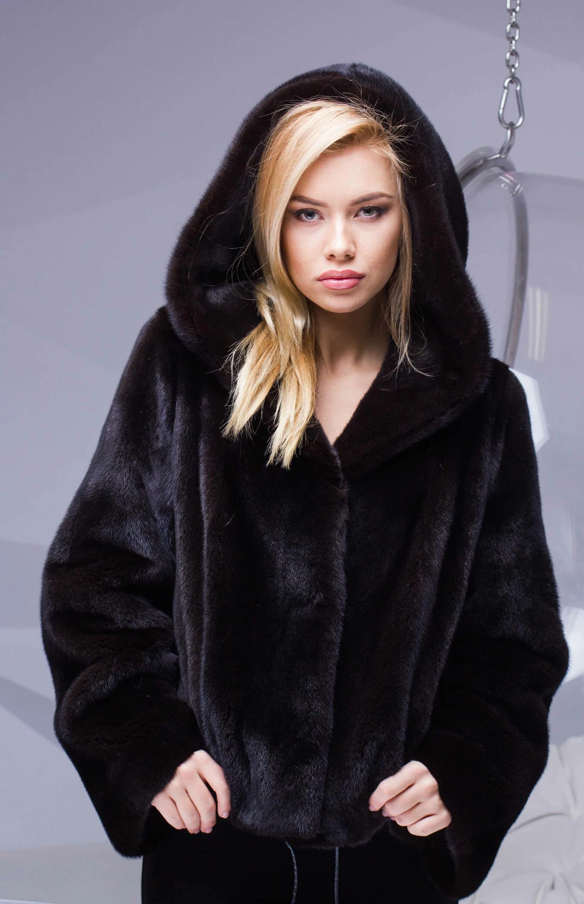 Шубы из пушнины. Как правильно выбрать шубу. Меховые изделия. Мех норки. Меховой фетиш.