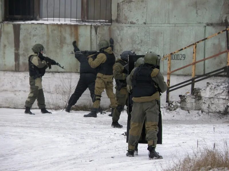 Тренировка силовиков. Вооруженное нападение.