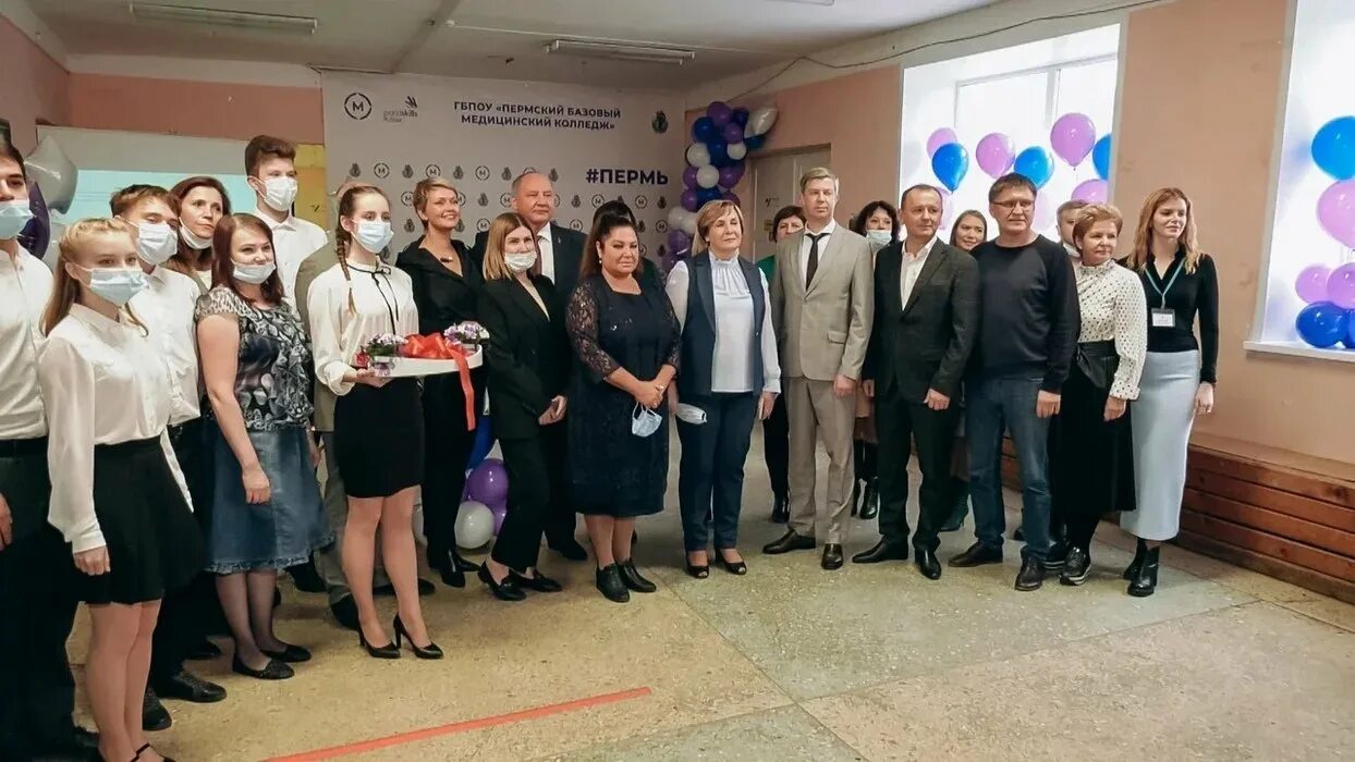 Базовый медицинский колледж петрозаводск. Пбмк пенза преподаватели. Колледжи перми пбмк. Пбмк пенза. Пензенский базовый медицинский колледж отзывы.
