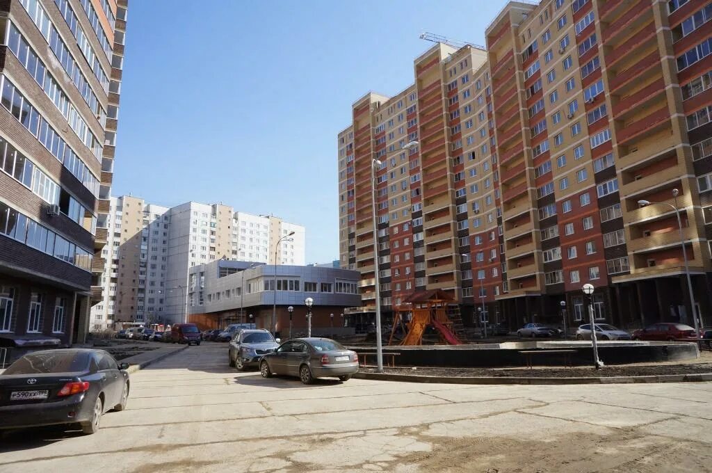 Peacock is not a neighborhood. In fact, it is a self-sufficient city inside the 