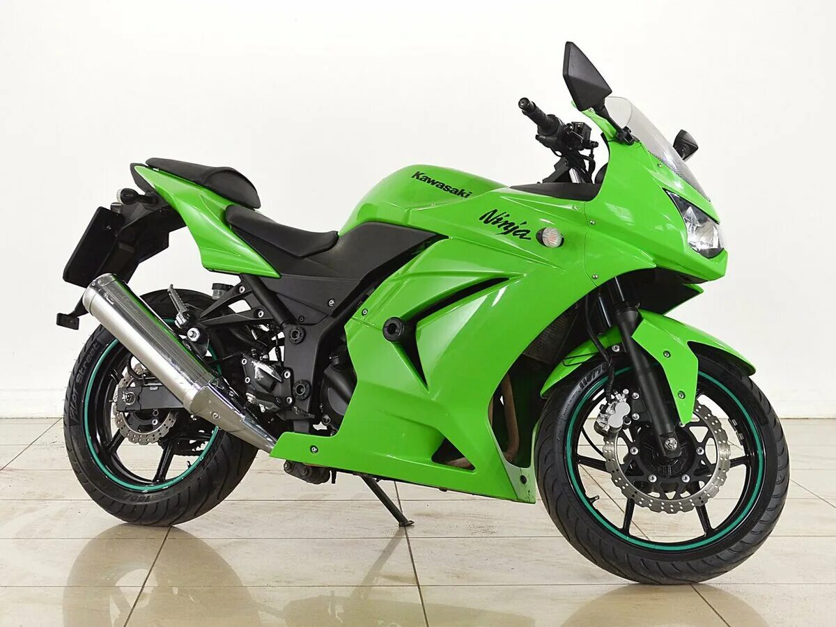 250 r в рублях. Kawasaki Ninja 250r. Kawasaki Ninja 250r 2009. Kawasaki Ninja 250r зеленый. Кавасаки ниндзя 250.