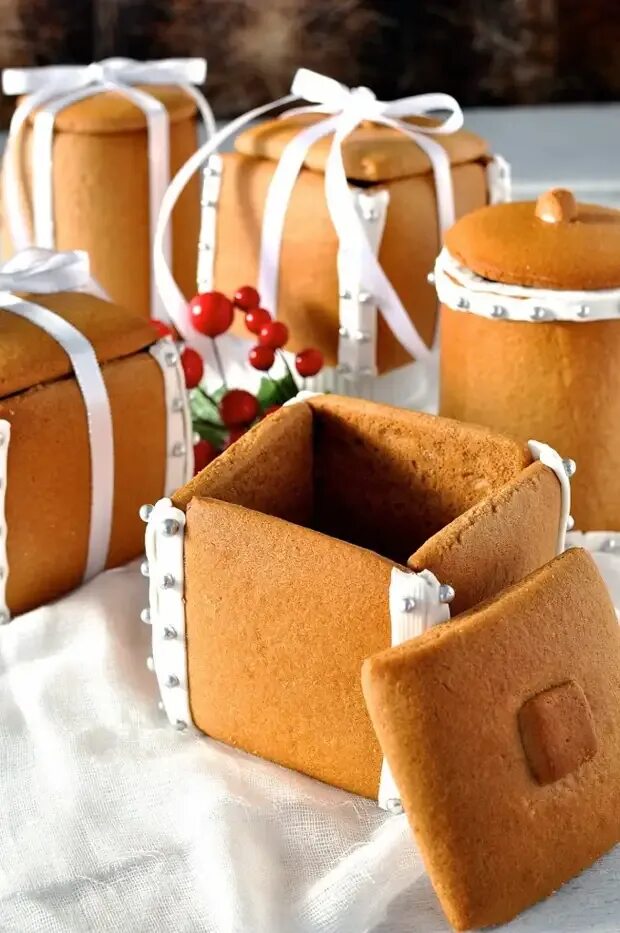 Съедобные коробочки. Коробочка с сухофруктами. Съедобные коробки для женщин. Сладости в коробке. Съедобные коробочки.