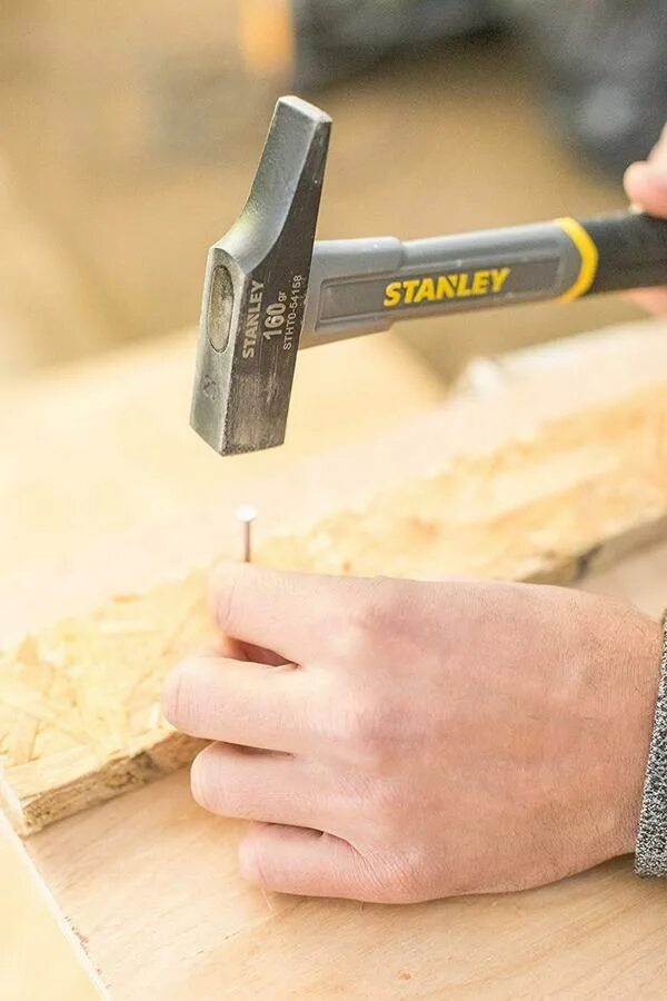 Stanley stht0. Молоток электрика stanley stht0-51911. молоток столяра. столярный молоток из арматуры. молоток dewalt столярный.