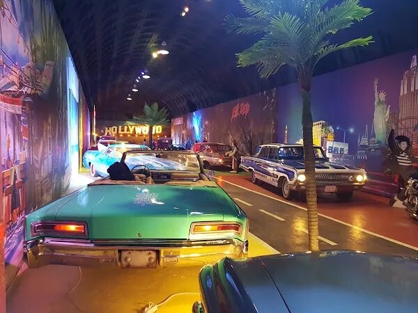 Интерактивный музей ретро автомобилей Route 66, + 7 812 984-60-66, Конюшенная пл