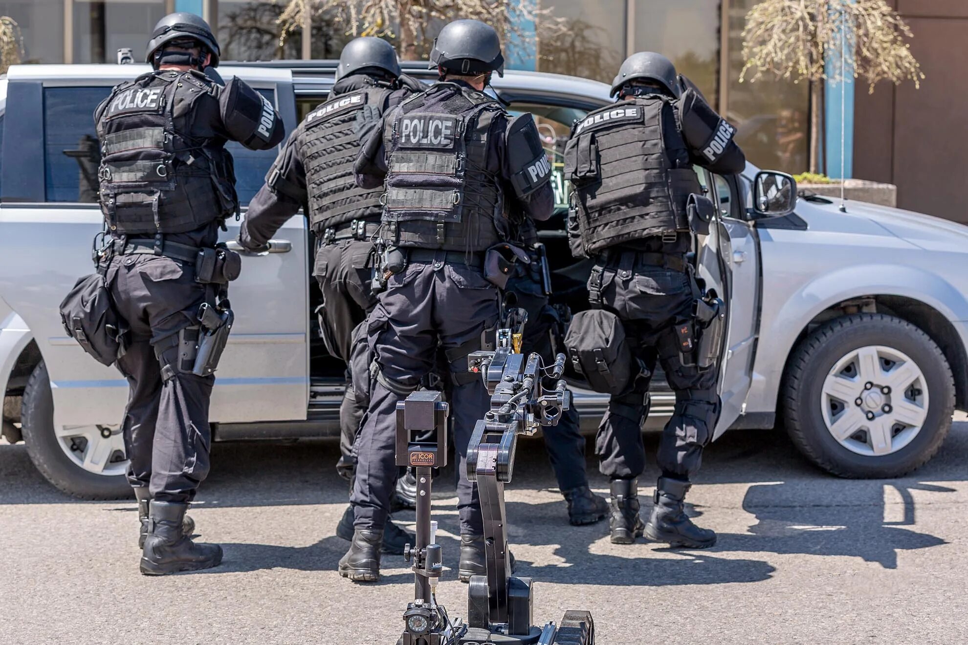 Swat. Автомагнитола swat wx 2105. Swat team. Гта 4 сват. Swat challenge 2023.