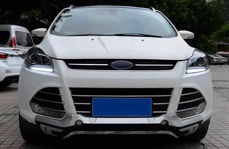 Ford Kuga 1 DRL. ДХО Форд Куга 2. Ford Kuga 2 обвес. Обвес Форд Куга 2 2013.