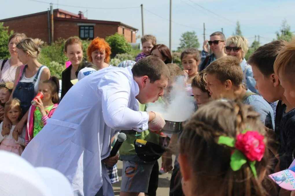 Погода в пениках. Дом культуры Пеники. МО "Пениковское сельское поселение", деревня Пеники.. Детский праздник Пеники. Пеники 2015 праздника.