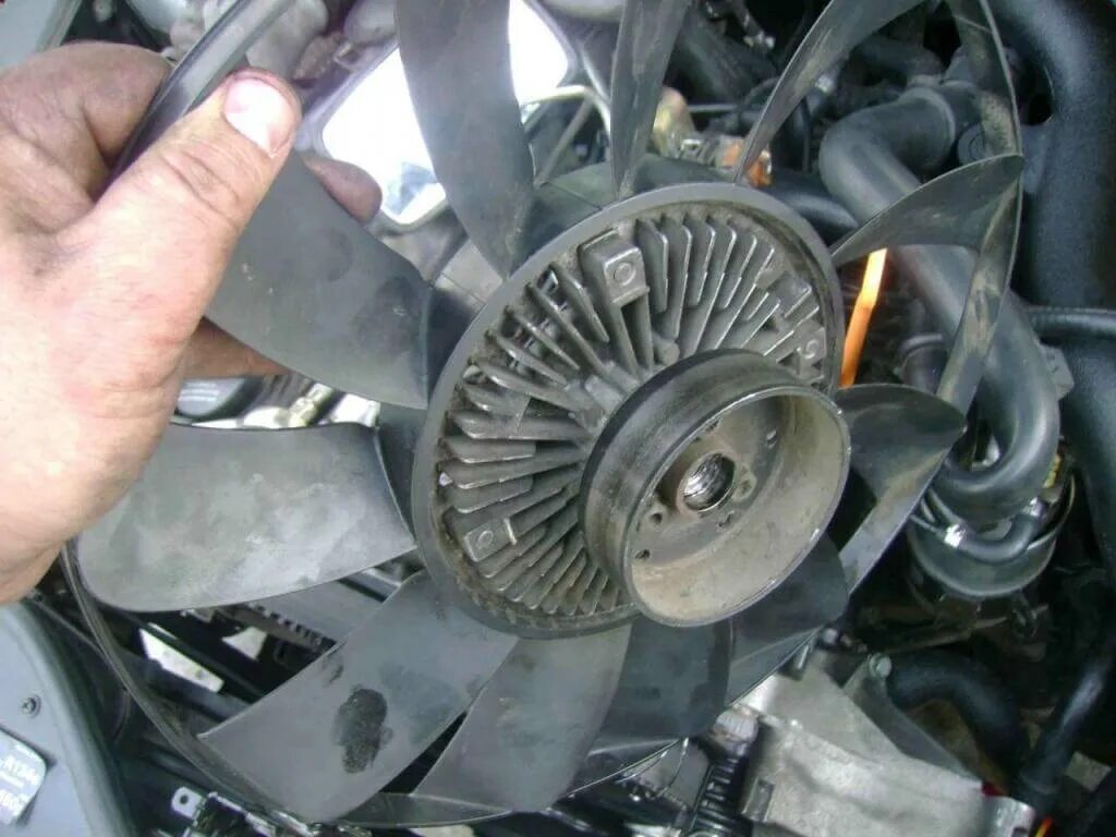 Vw 1. Ремень генератора пассат б5. Генератор пассат б5 1. Генератора фольксваген passat. Генератор пассат б5 1.