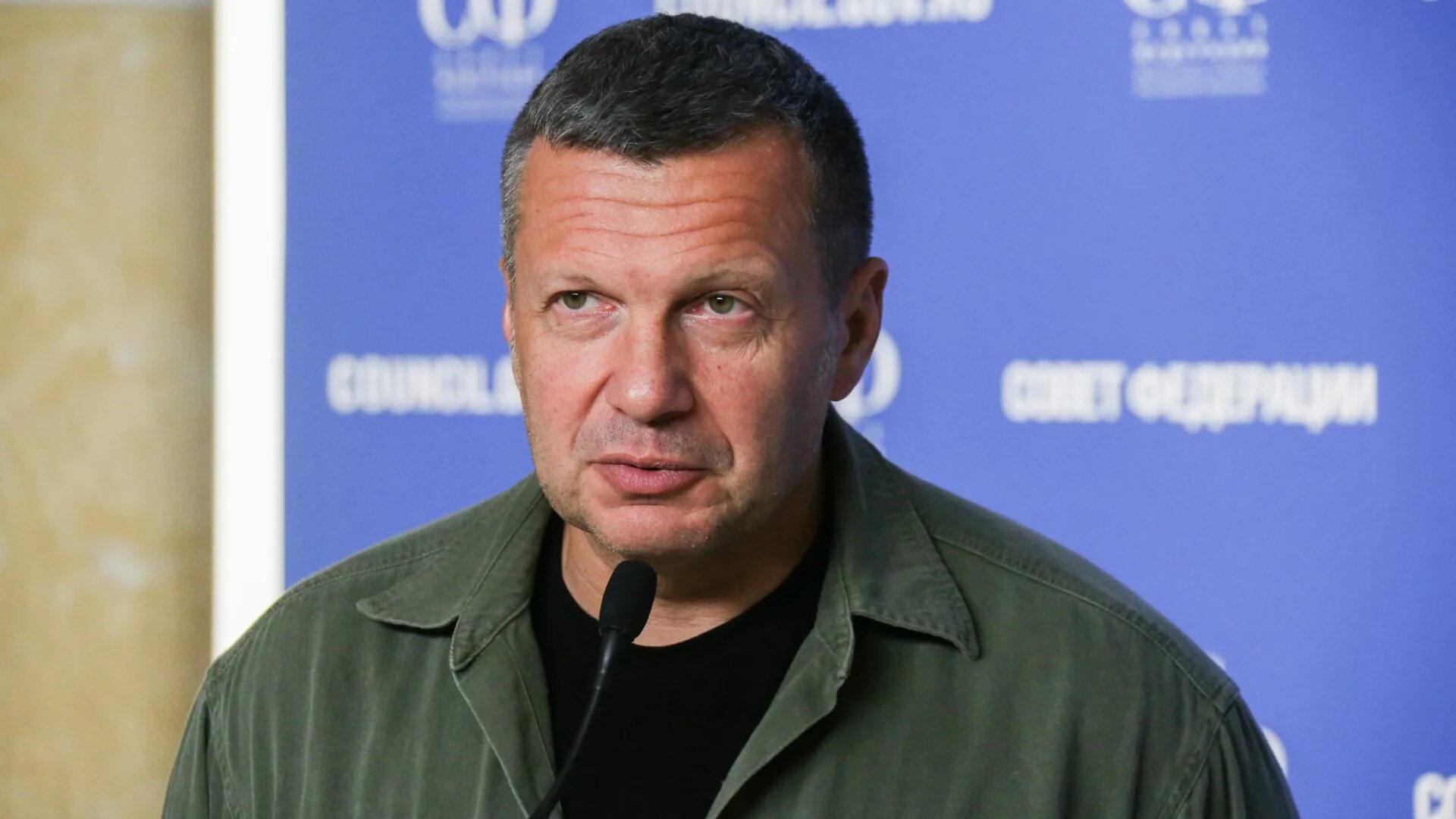 Готовивший покушение на Владимира Соловьева Максим Дружинин работал маляром - МК