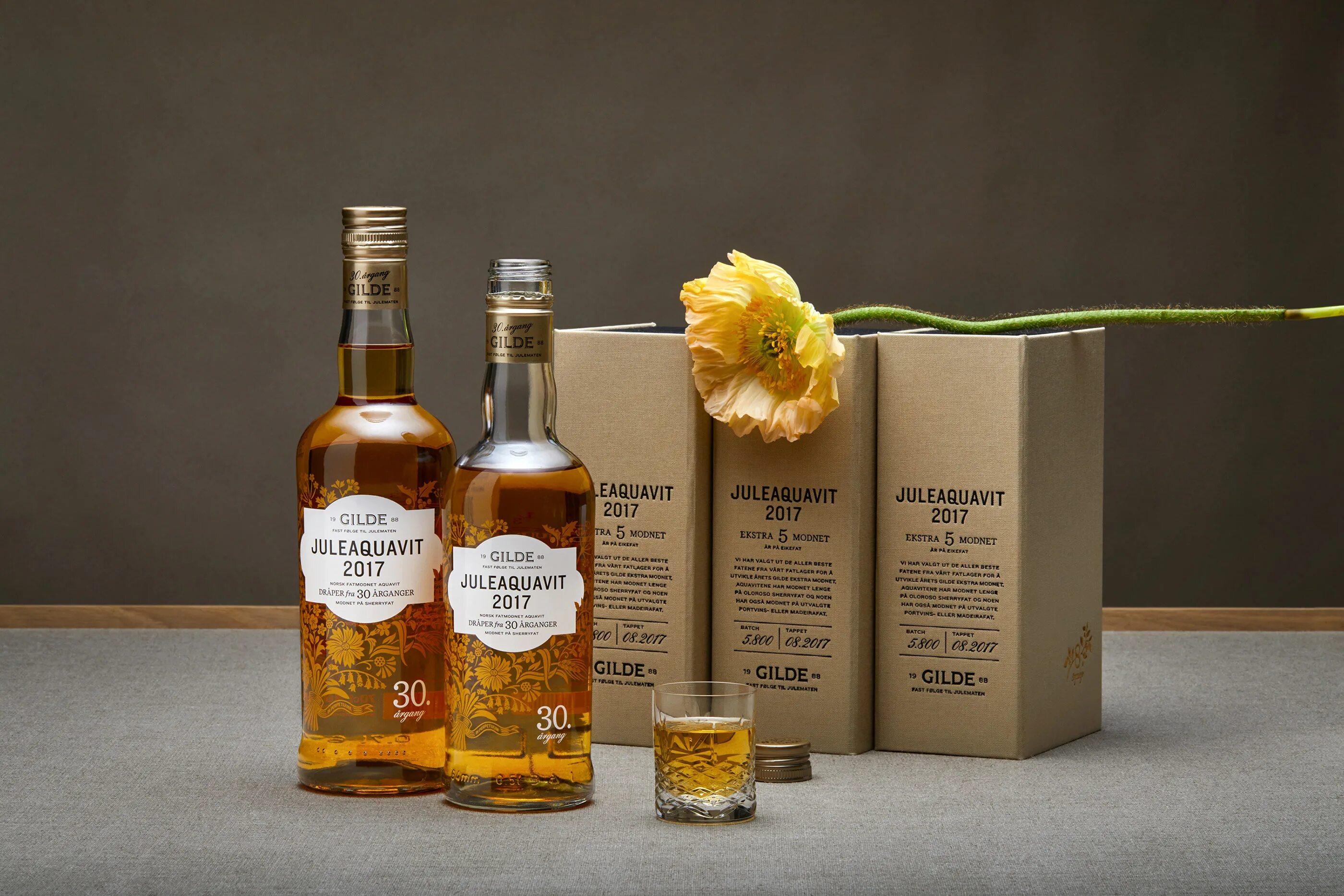 Аквавит. Бак аквавит. Виски фловерс. Montero plus ultra. Аквавит.