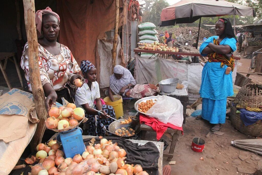 As real bamako. Реал бамако бугуба. Фабрики мали бамако. Реал бамако бугуба. Реал бамако бугуба.