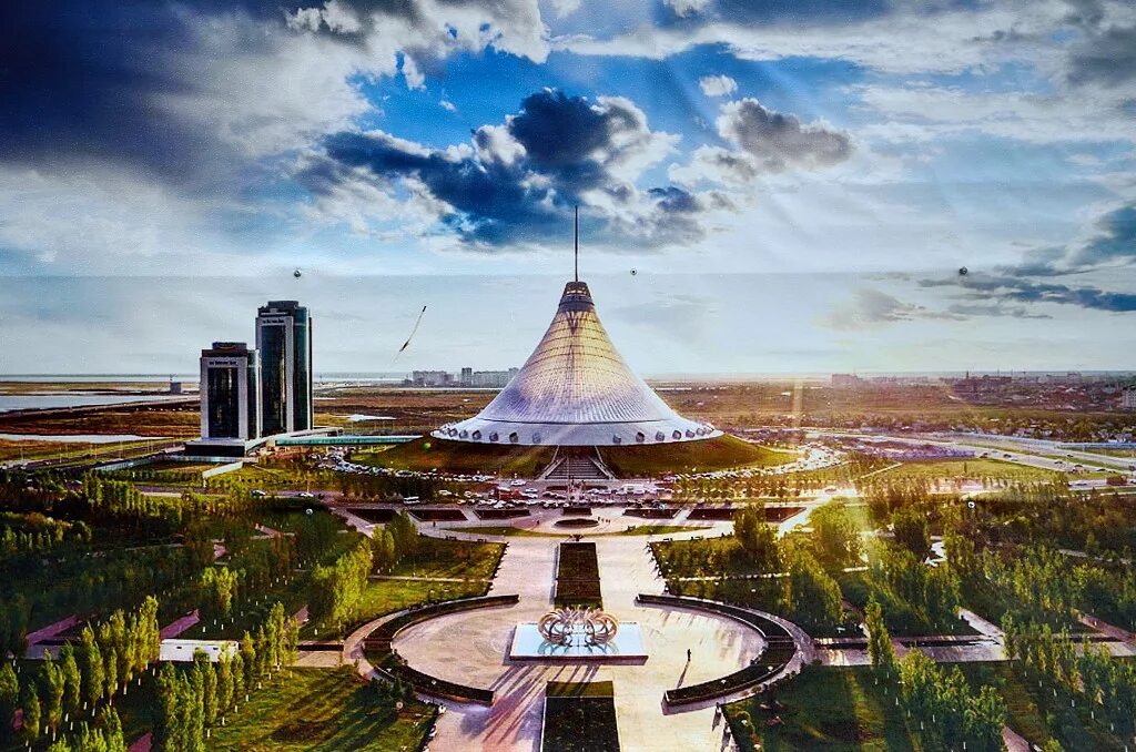 Астана расположена. Хан Шатыр Астана. Астана каласы Ханшатыр.