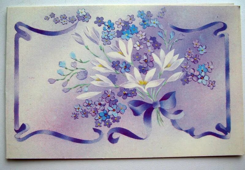 Открытки с цветами нарисованные. Открытка к цветам. С днем рождения открытка стильная. Современные мини открытки. Нежные цветы для мамы.