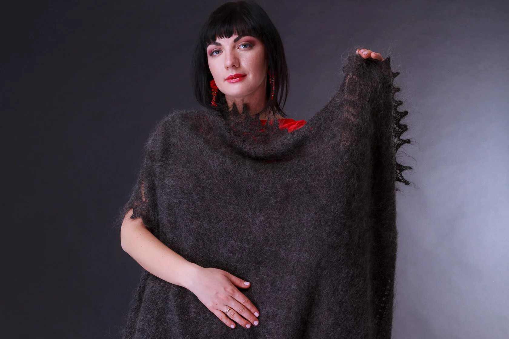 коричневые пуховые платки. оренбургский пуховый платок арро. оренбургский пуховый платок шаль. пуховые платки в москве. оренбургский пуховый платок.