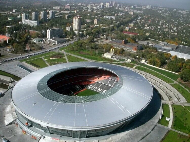 Донецк арена фото First post-war press tour takes place at Donbass Arena Society DAN