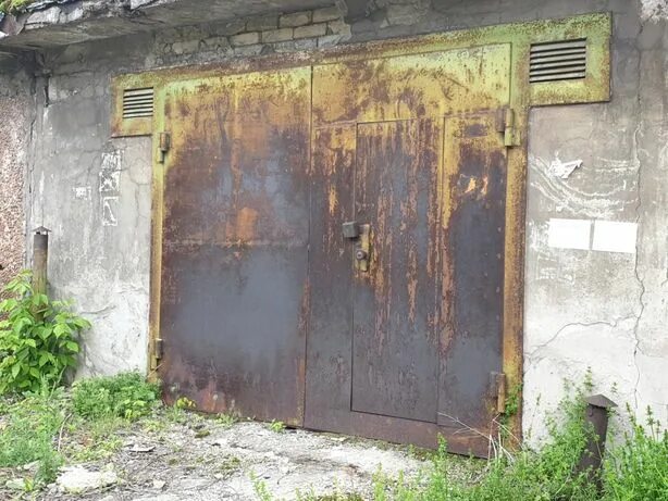 Гараж макеевка. Гаражи железные червоногвардейский район. Гараж макеевка даки. Гараж макеевка. Остановка гараж макеевка.