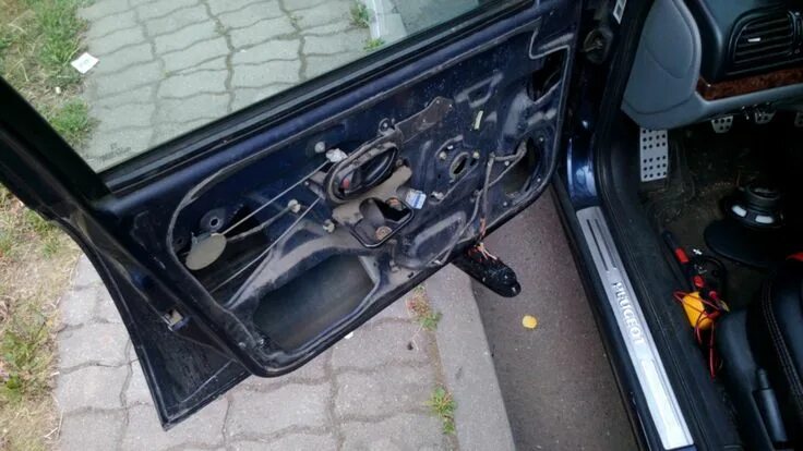 Как снять обшивку пежо 406 Карты дверей пежо 406