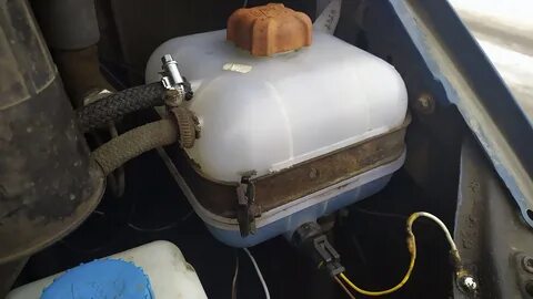 Бачок антифриза газель