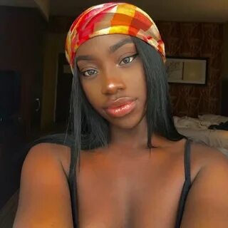 Sexybribri.