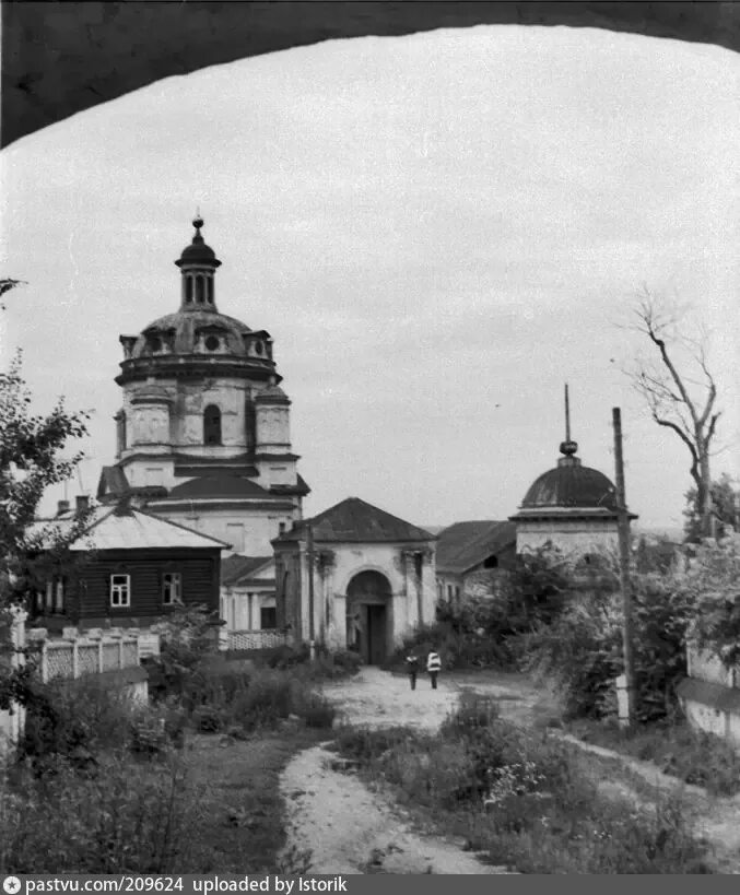 Древний малоярославец. Малоярославец монастырь. Малоярославец 1915. Старая садовая малоярославец. 1990 малоярославец.