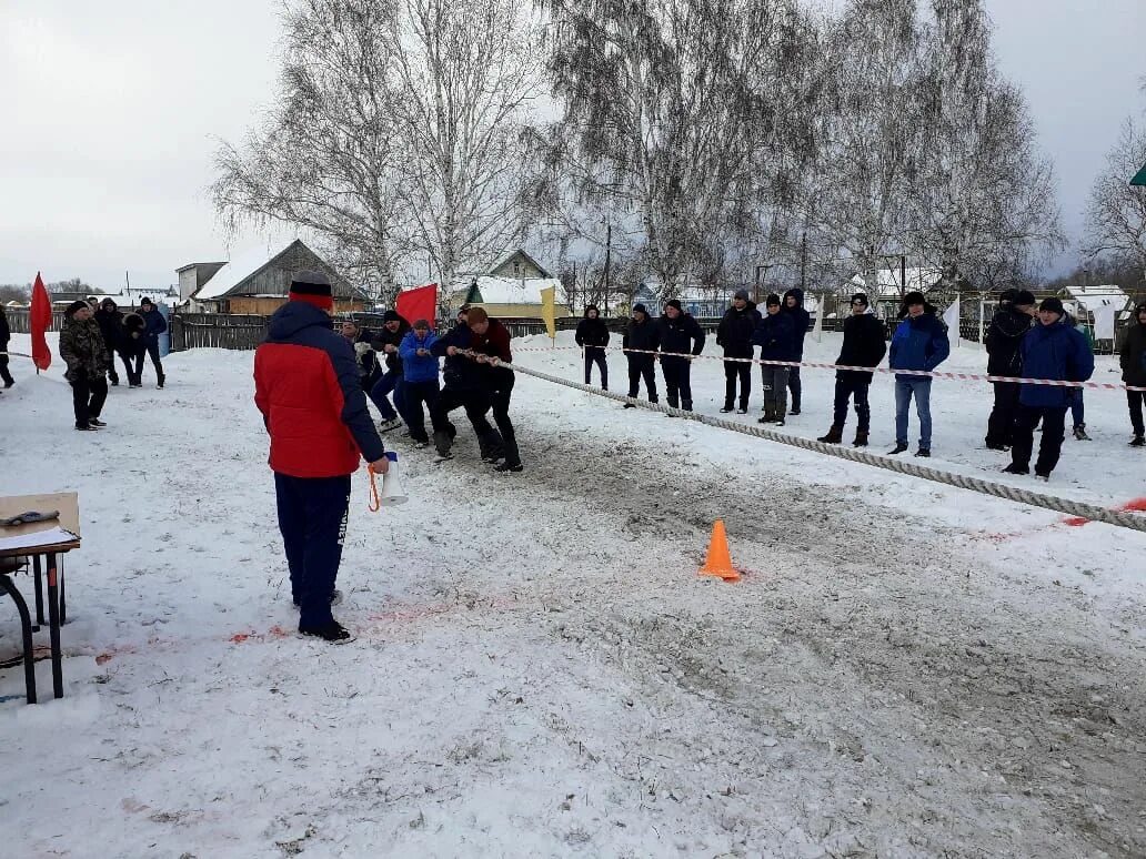 Погода карача елга. Азнакай зимой. Какре Елга Азнакаевского района. Хоккей в Тумутуке. Какре Елга Азнакаевского района озеро.